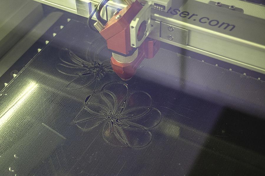 laser-cutting-ada-flowers-9d2.jpg