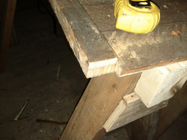 lb_desk12.jpg