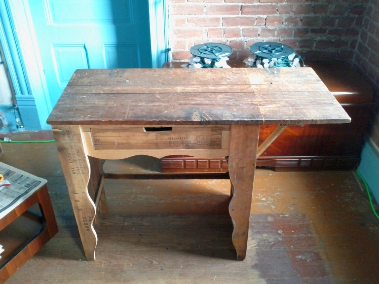 lb_desk91.jpg