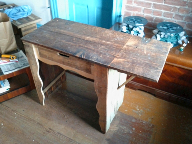 lb_desk92.jpg