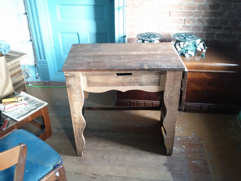 lb_desk93.jpg