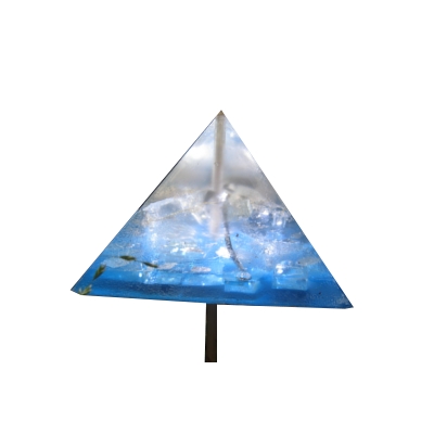 led_pyramid_side.jpg