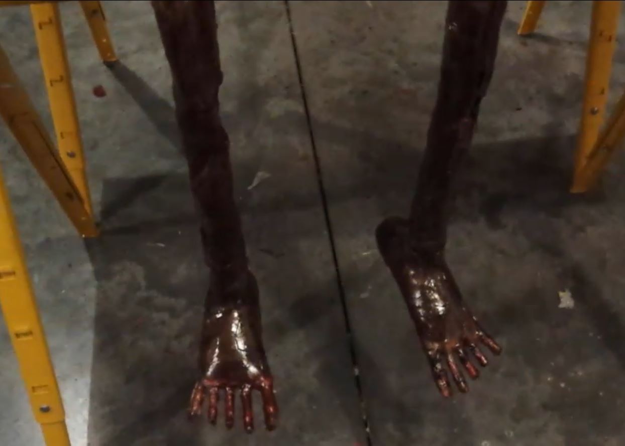 legs and feet.JPG