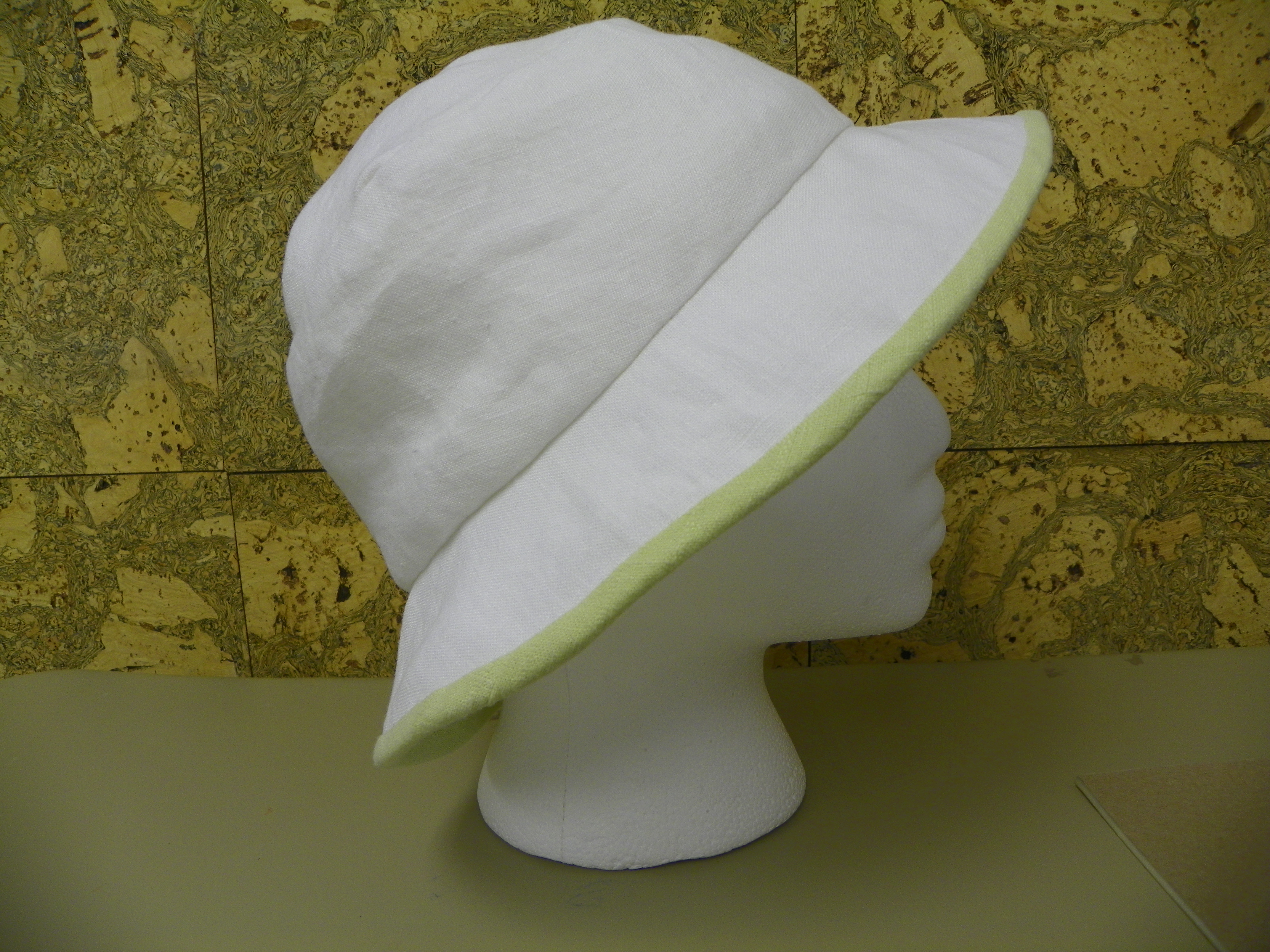 linen hat with roses 079.jpg