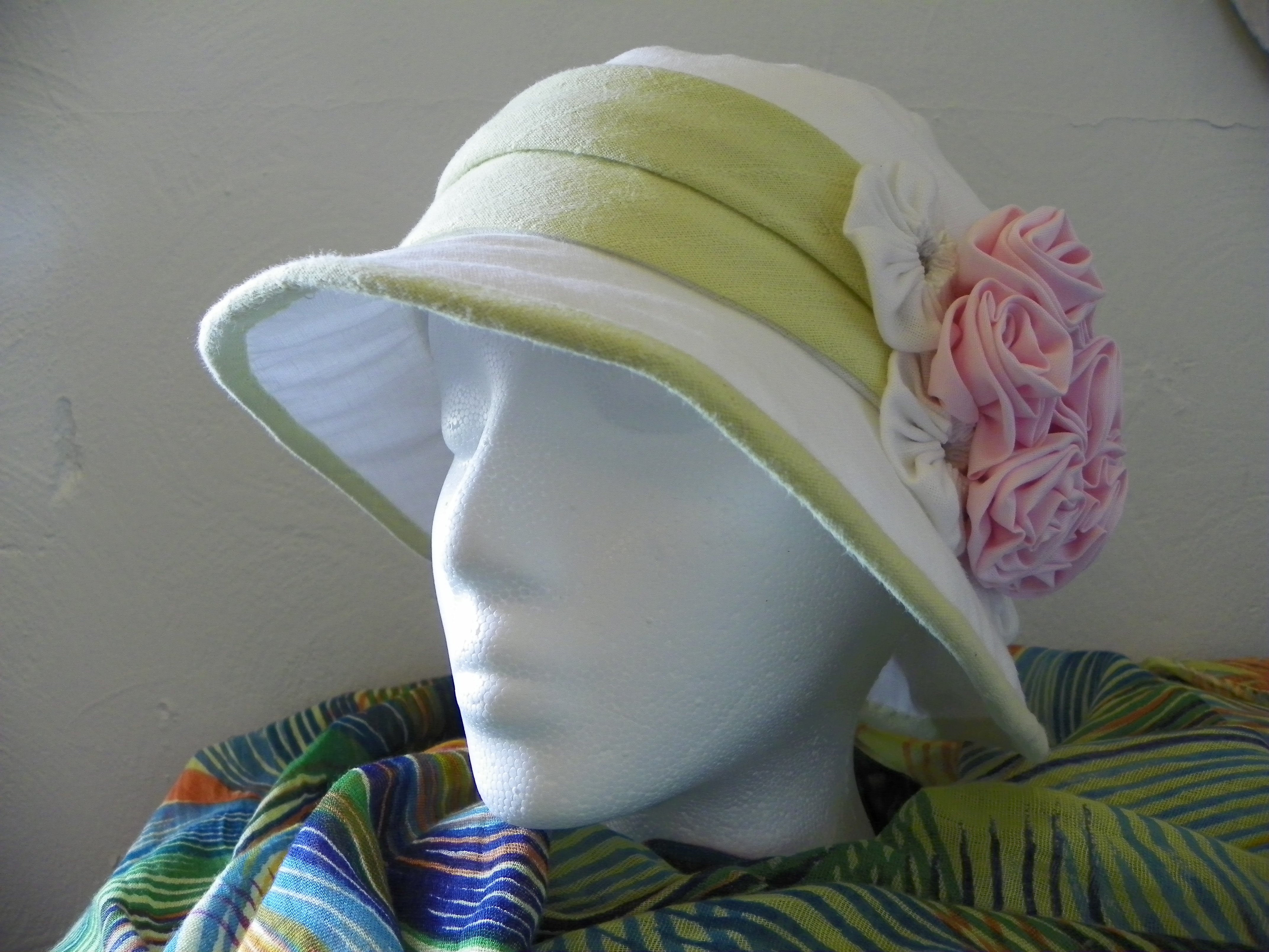 linen hat with roses 101.jpg