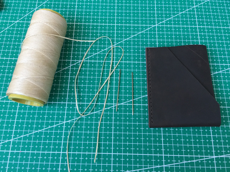 make a leather wallet (20).jpg