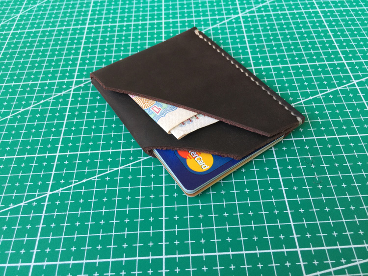 make a leather wallet (5).jpg