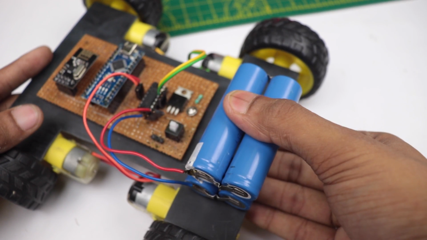 make gesture controlled robot car (68).png