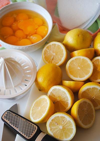 making lemon curd.jpg