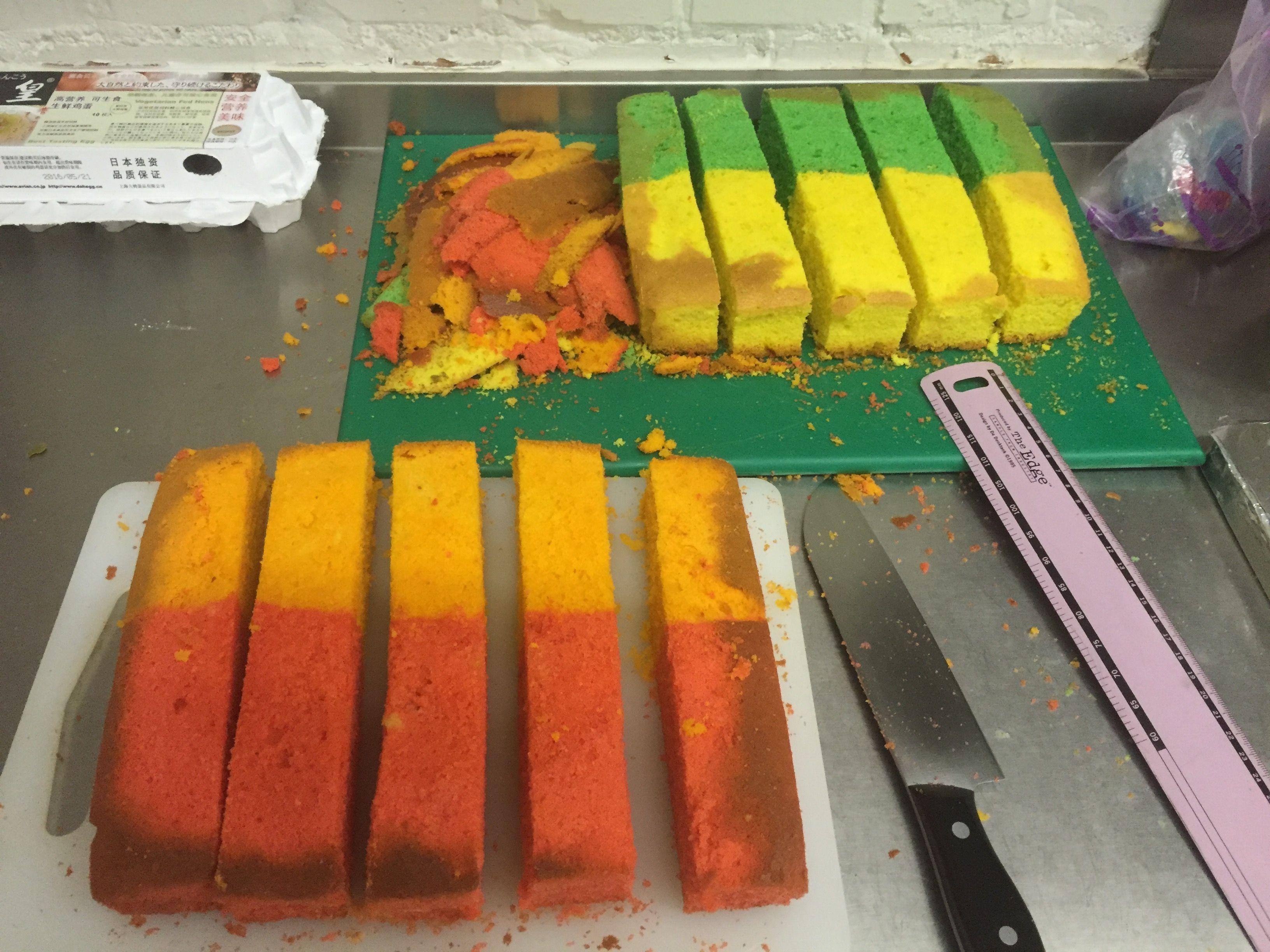 making_Rainbow_cake007.JPG