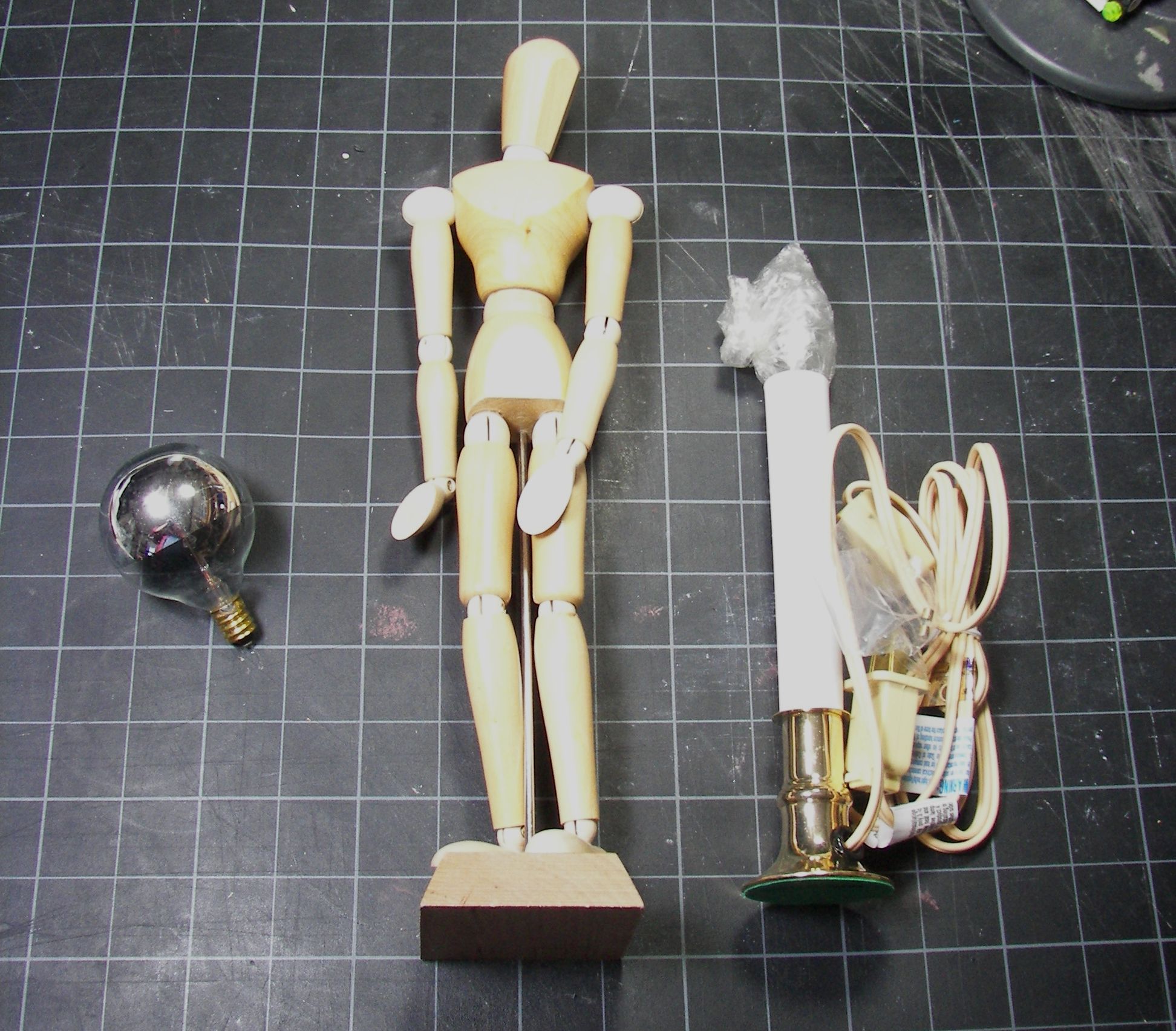 manikin lamp build A 003.jpg