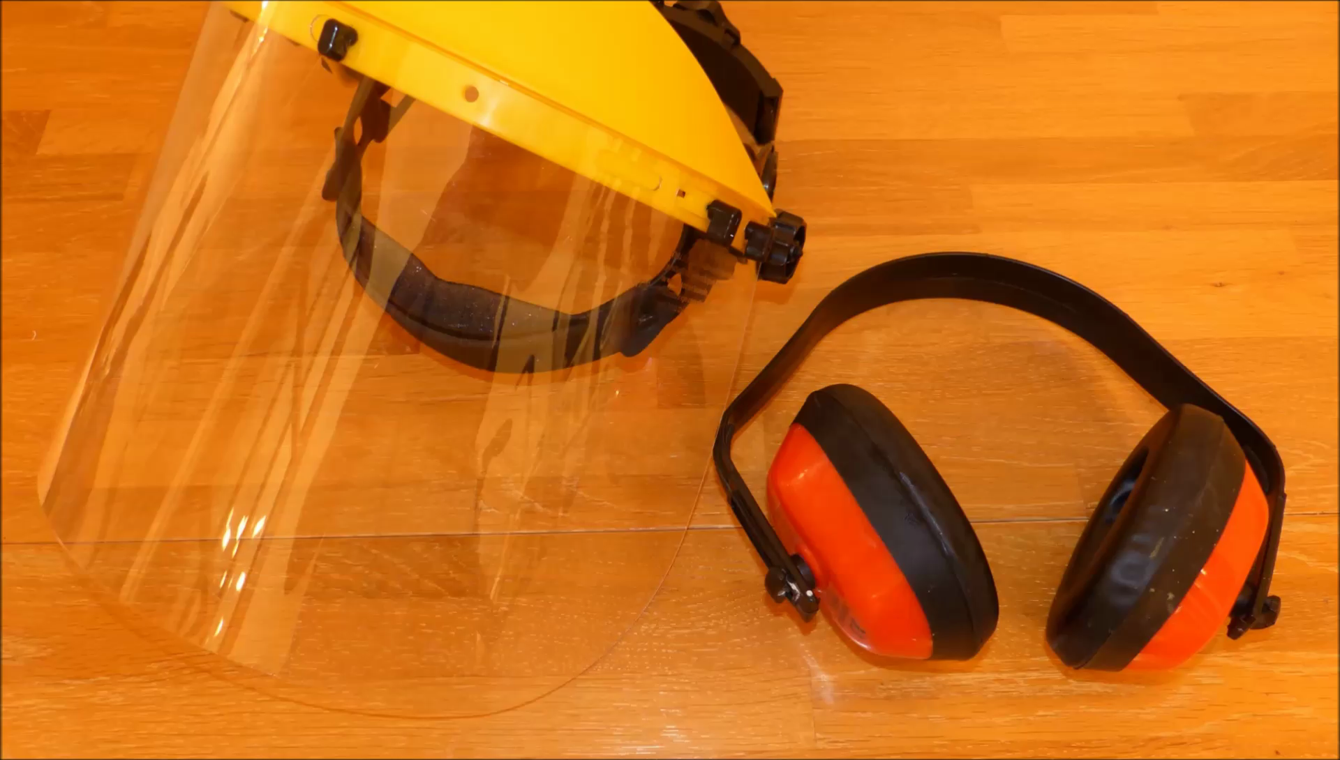 mask ear defenders.png