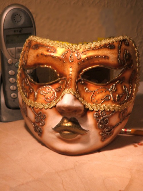 mask009.jpg