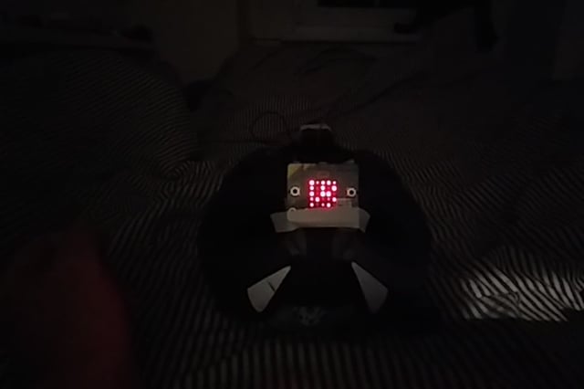 micro:bit biking helmet backlight with directions indicator