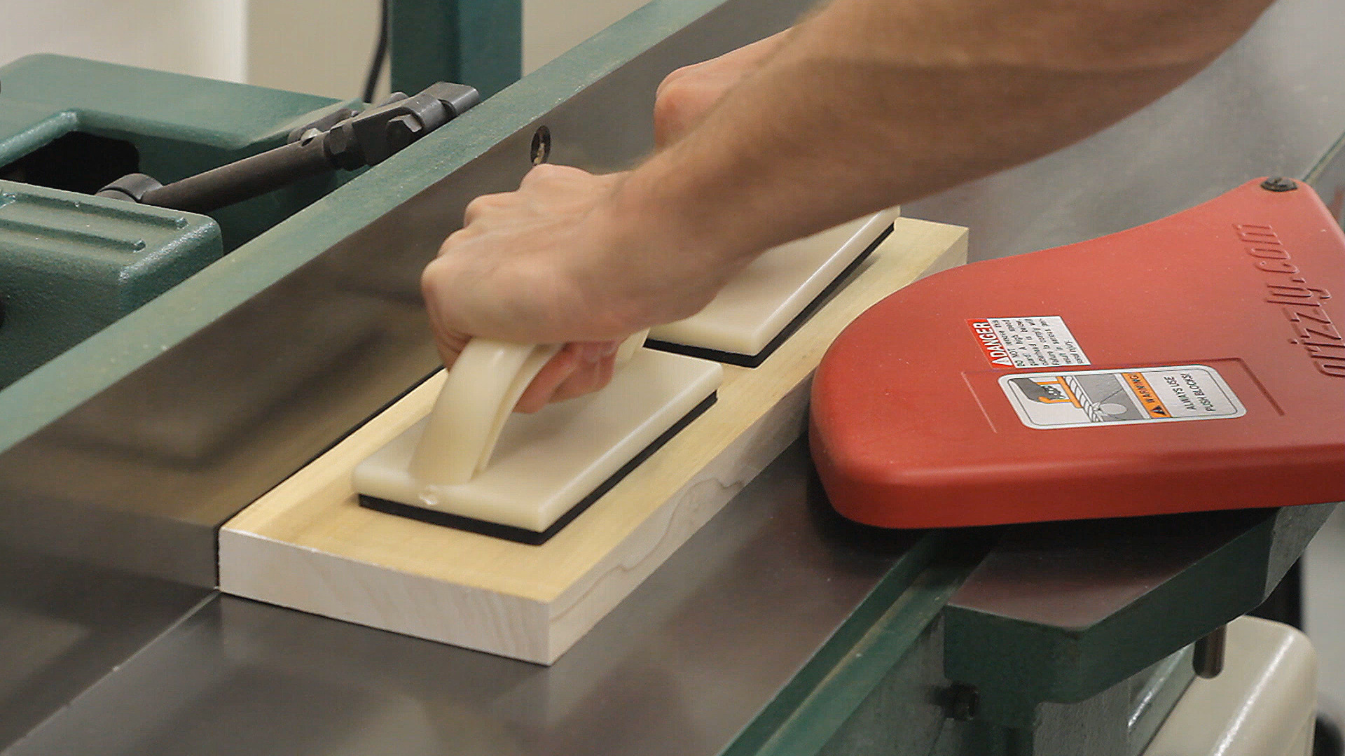 milling-logs-bandsaw-surfacing-02.jpg