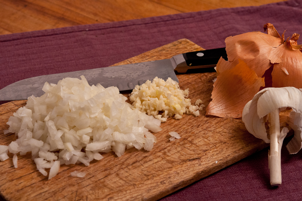 minced garlic and onion-2946.jpg