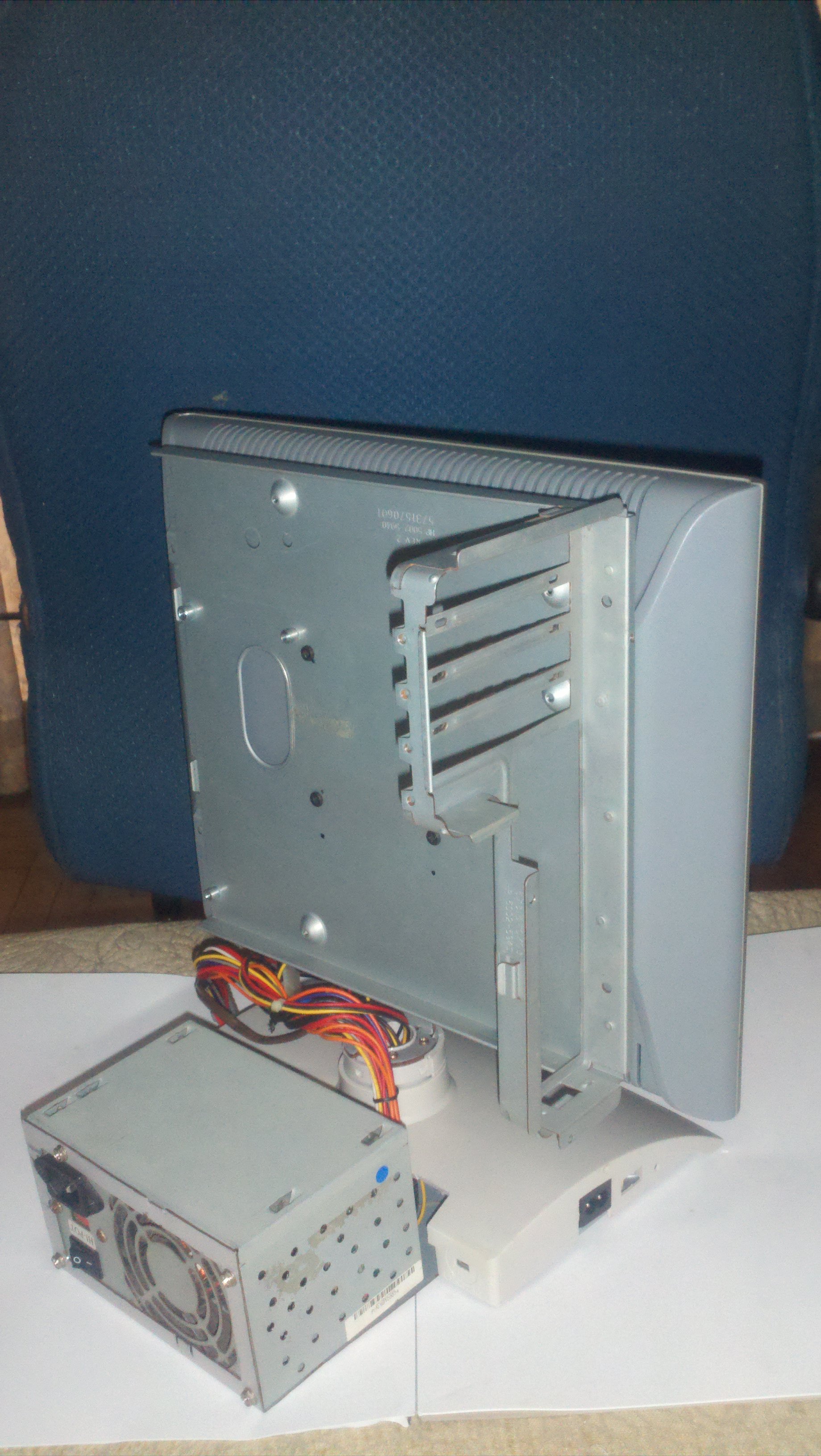 mini-itx mount on LCD panel.jpg