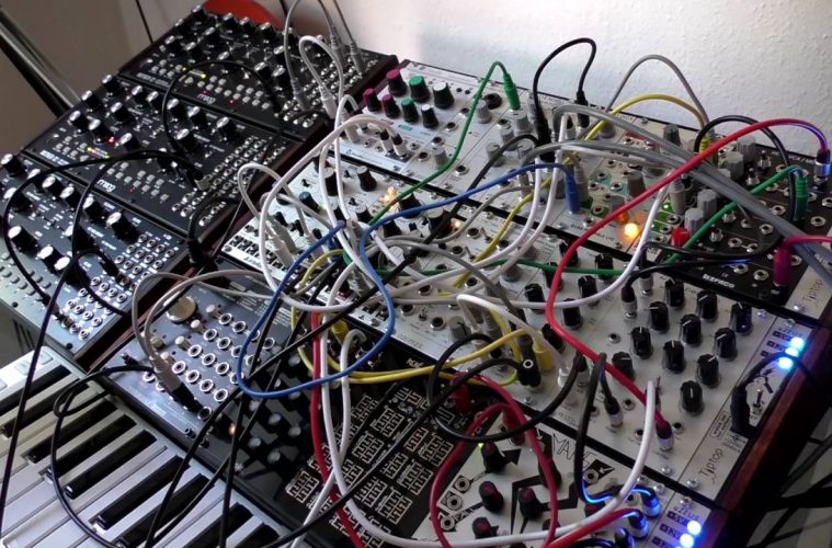 modular-synth-improvisation-759x500.jpg