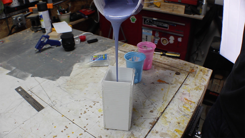 mold_making_11_pour_mold.jpg