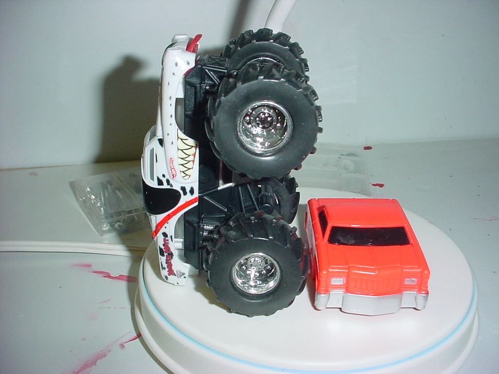 monster truck lamp (17).jpg