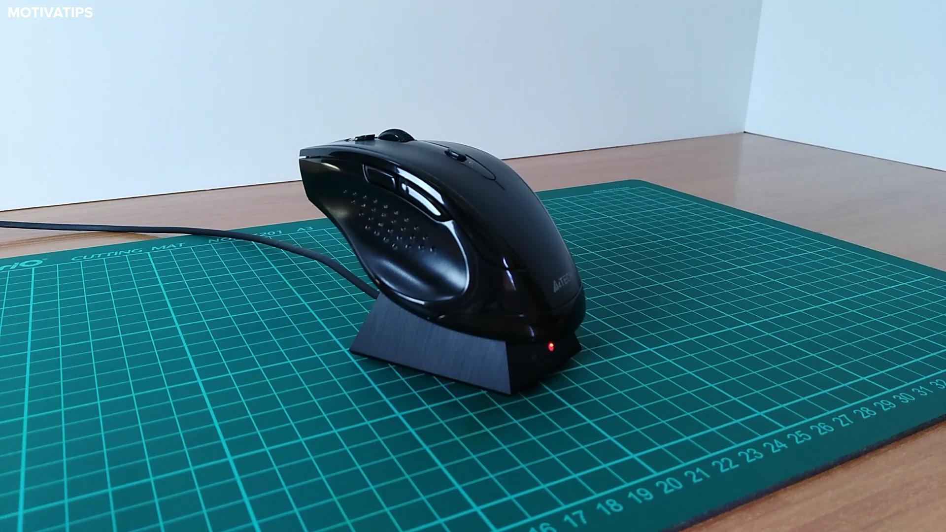 mouse charging dock.00_07_06_11.Still045.jpg