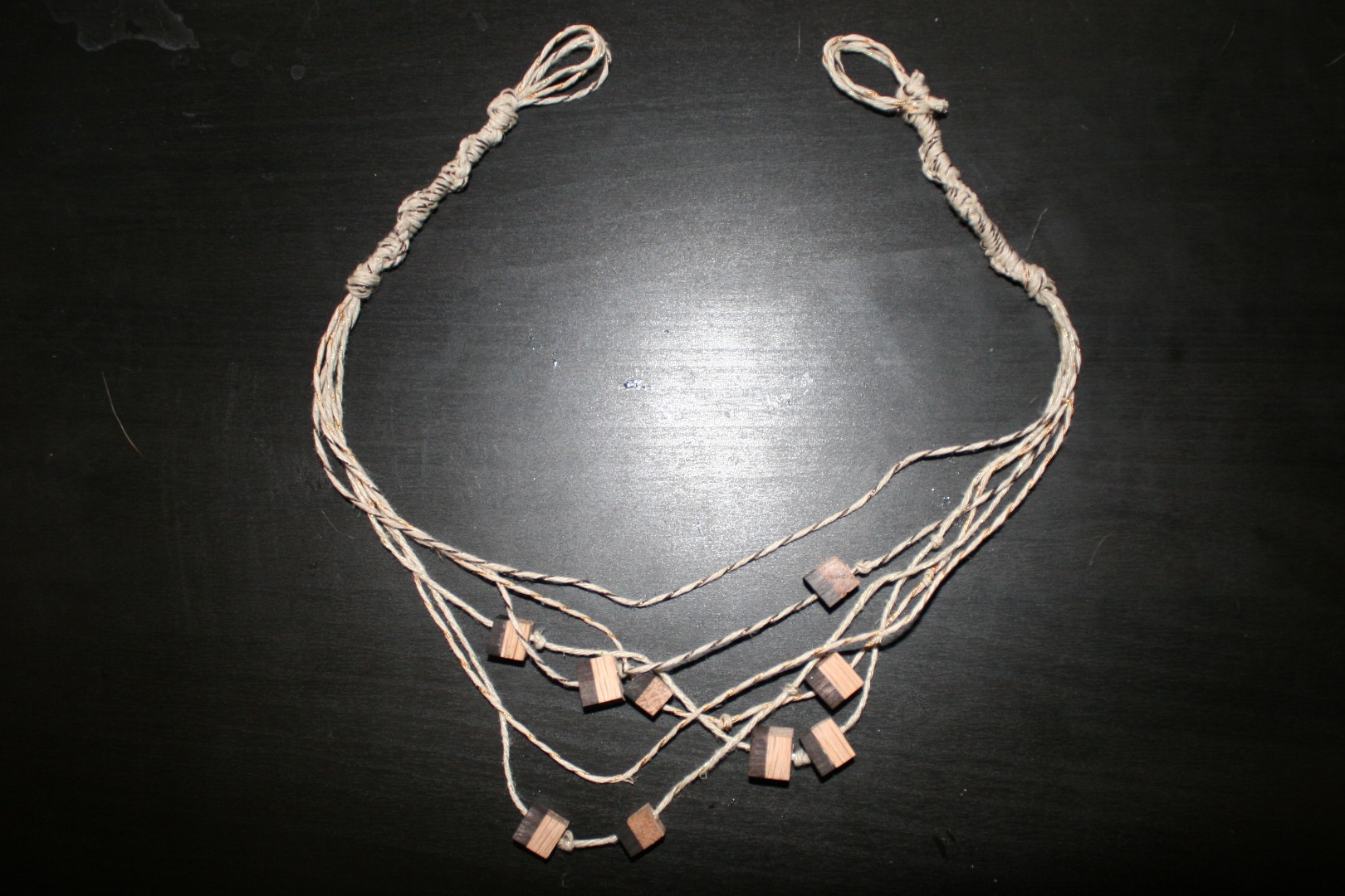 necklace-knots-and-beads.jpg