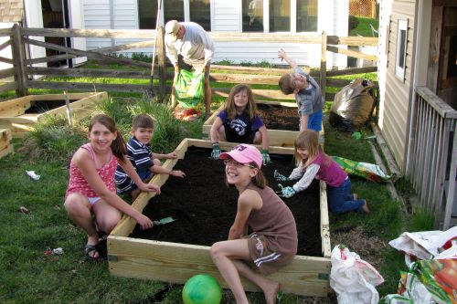 neighbor-kids-helping.jpg