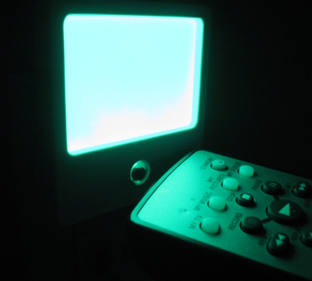 nightlight_and_remote_dark2.jpg