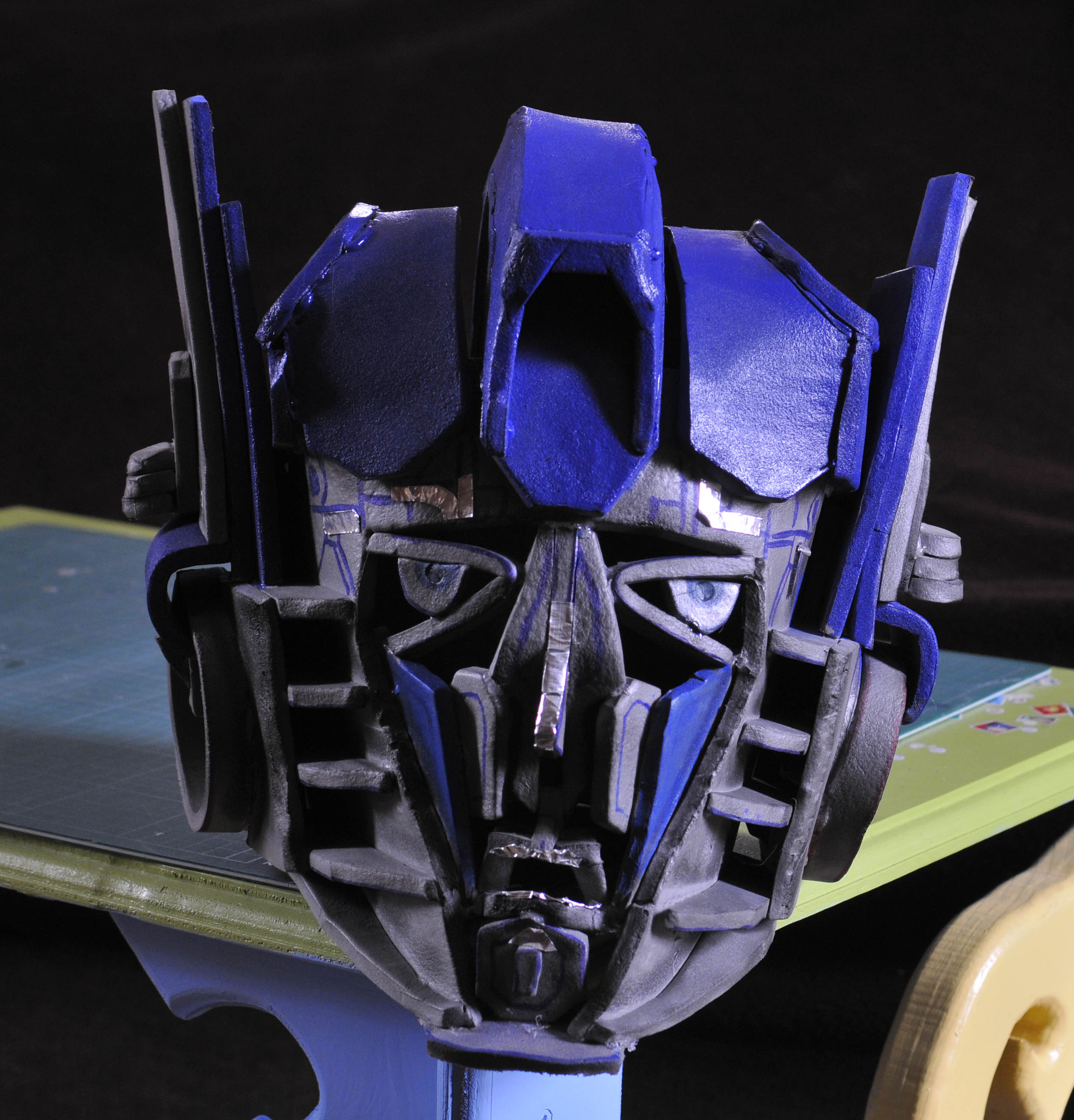 optimus head front.jpg