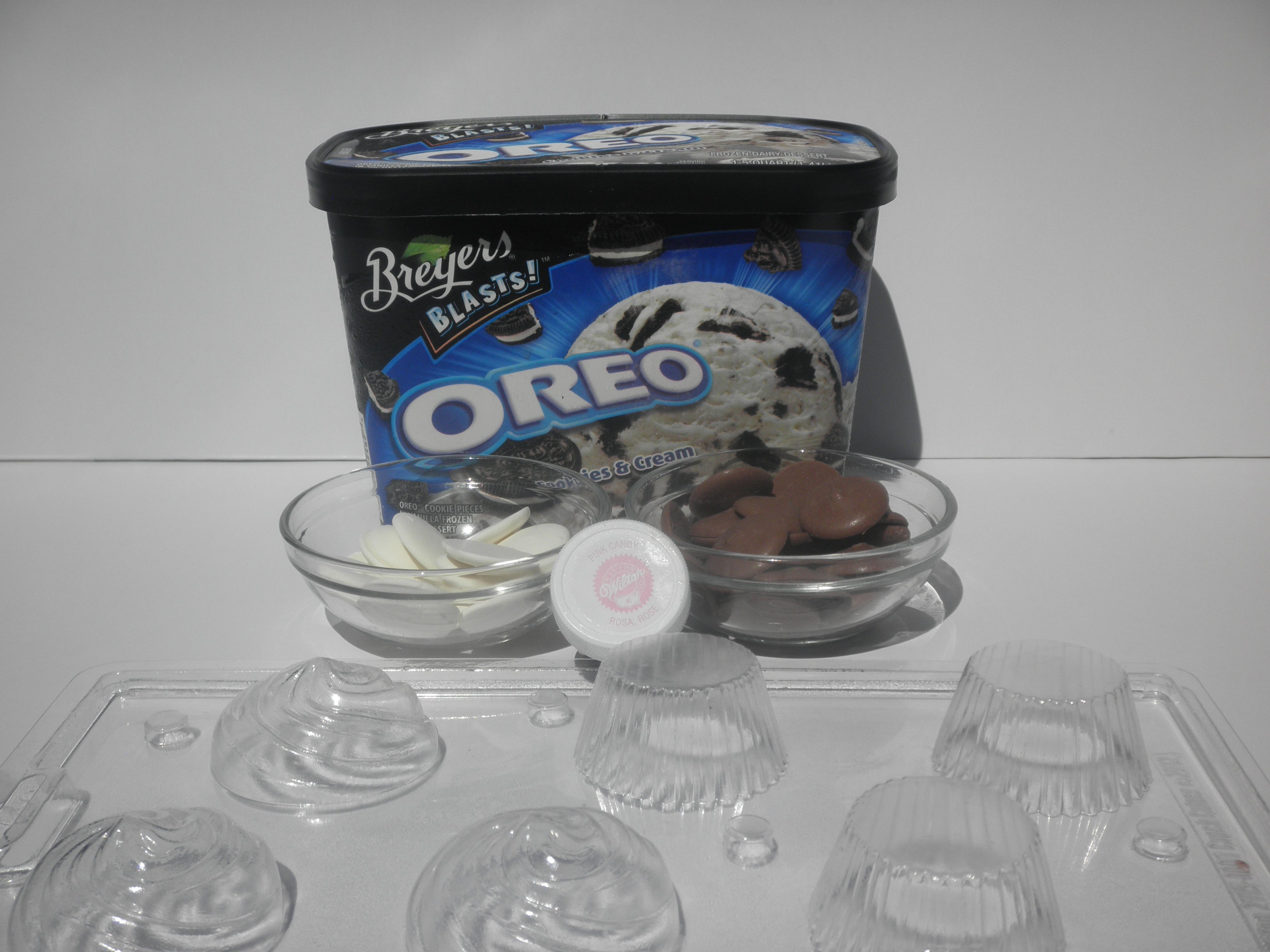 oreo cupcake bon bons 041.JPG