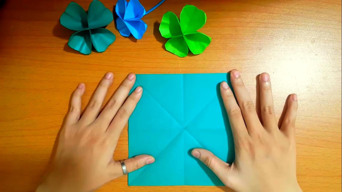 origami clover 1.jpg