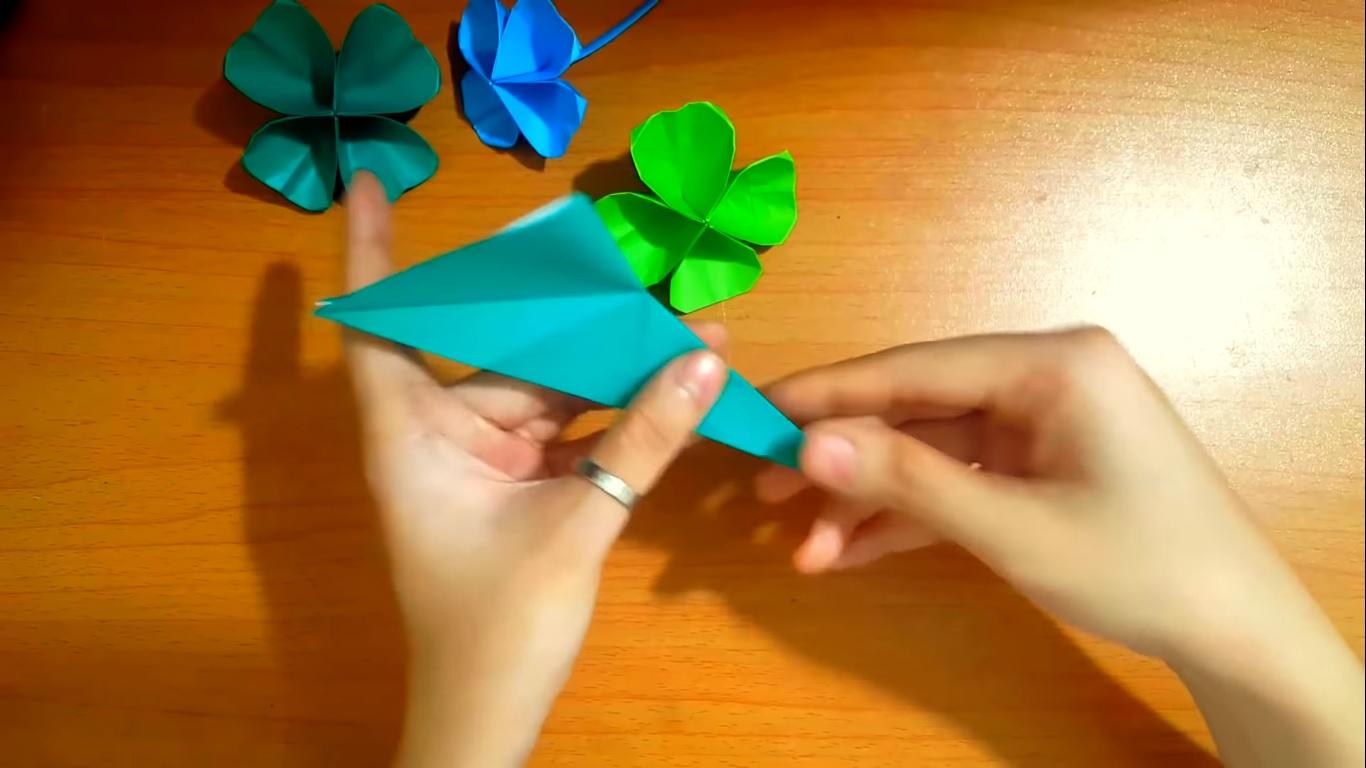 origami clover 12.jpg