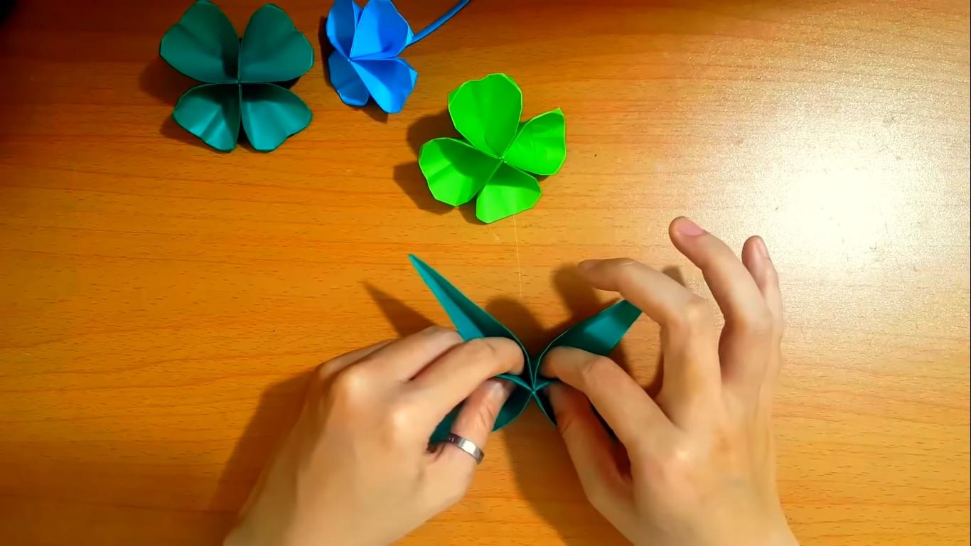 origami clover 14.jpg