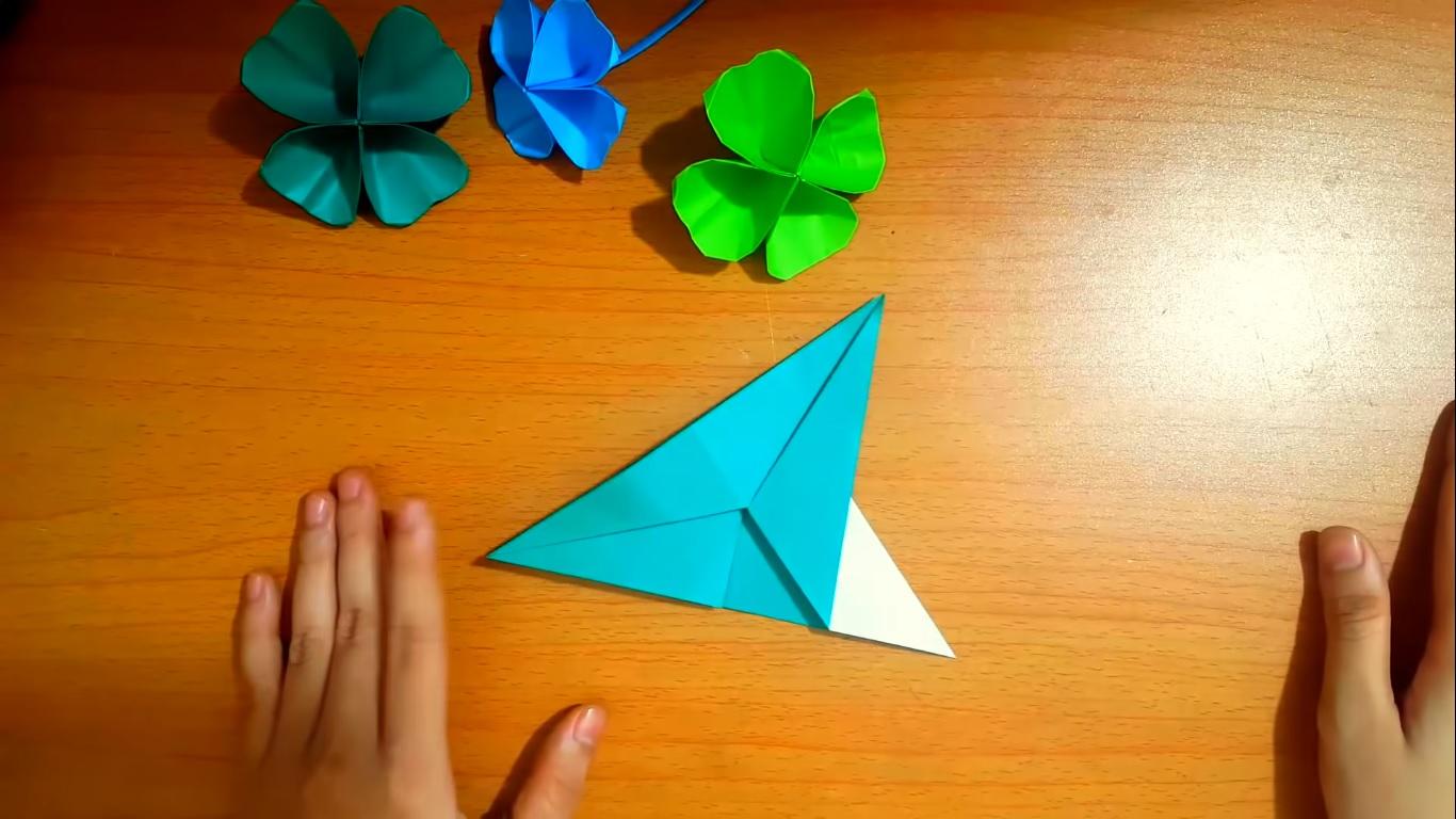 origami clover 6.jpg