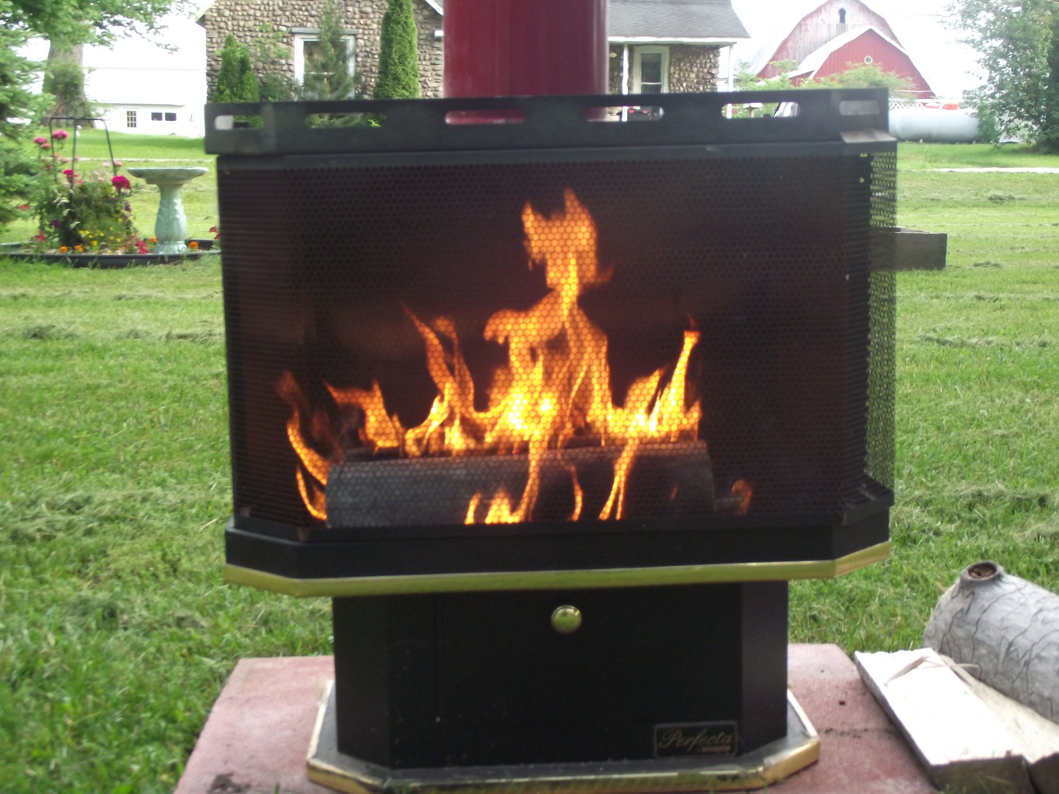 outdoor fireplace 015.JPG