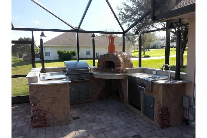 outdoor-kitchen-wood-fired-pizza-oven.jpg