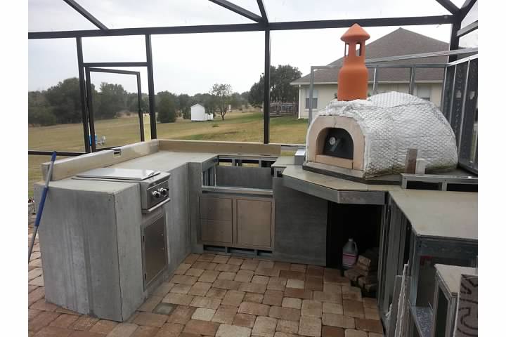 outdoor-kitchen-wood-oven.jpg