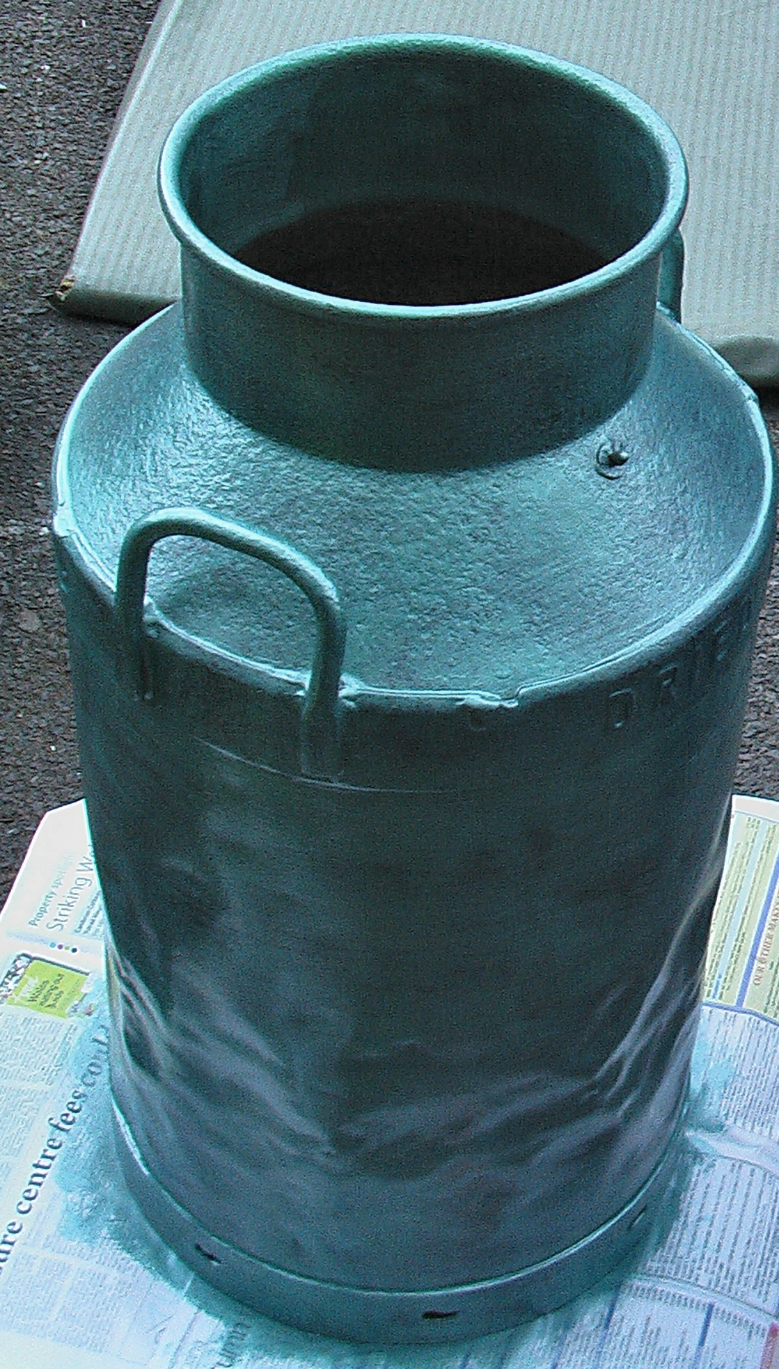 painted churn.JPG