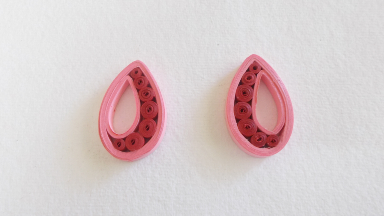 pair-of-paper-quilled-earrings.jpg