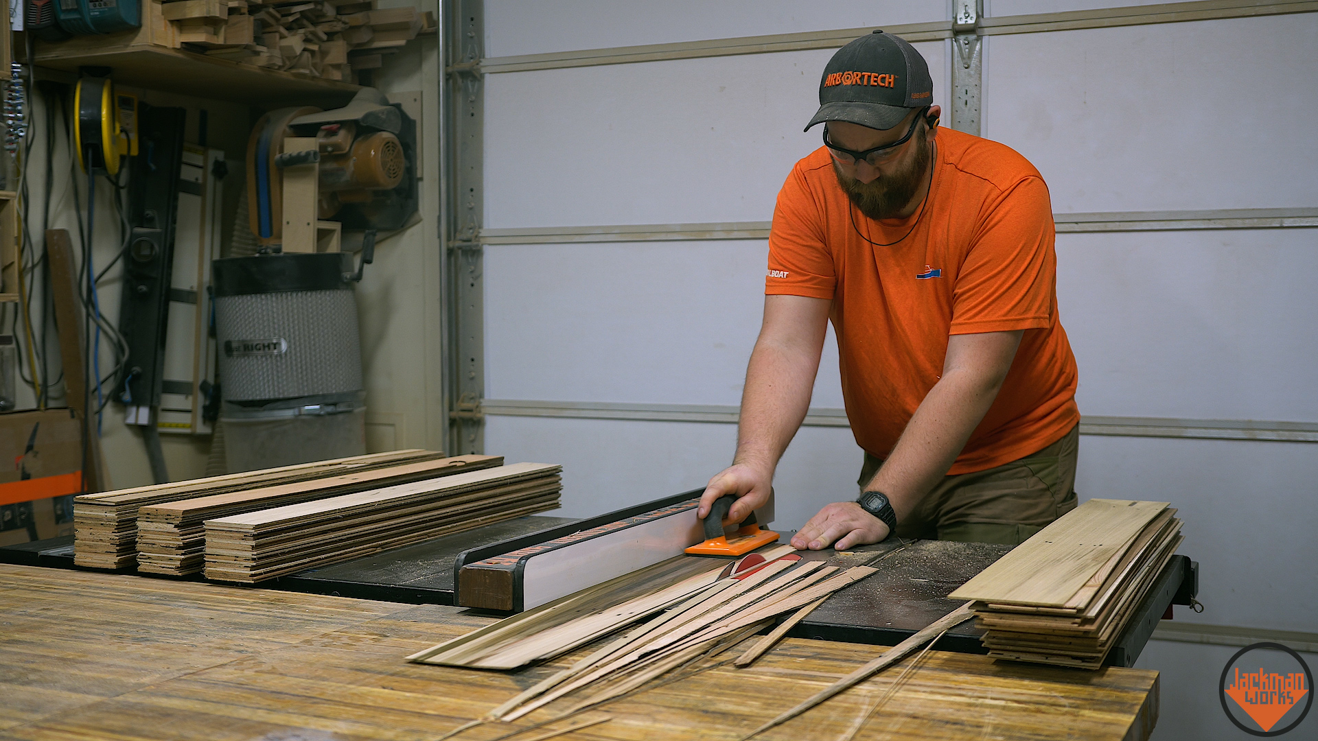 pallet wood skateboard deck 8.jpg