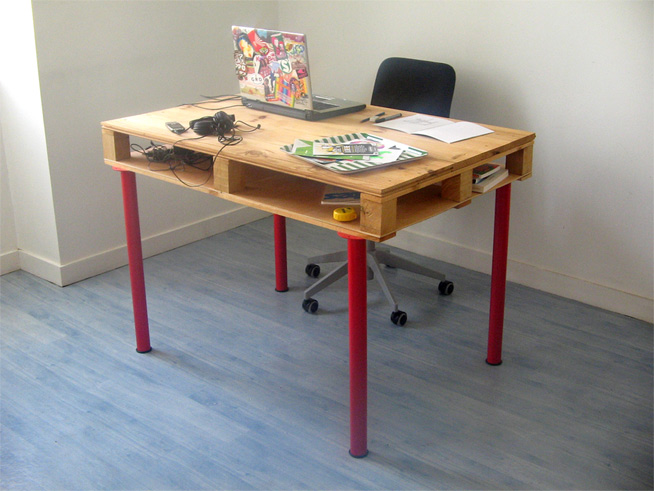 pallet-desk_overview.jpg