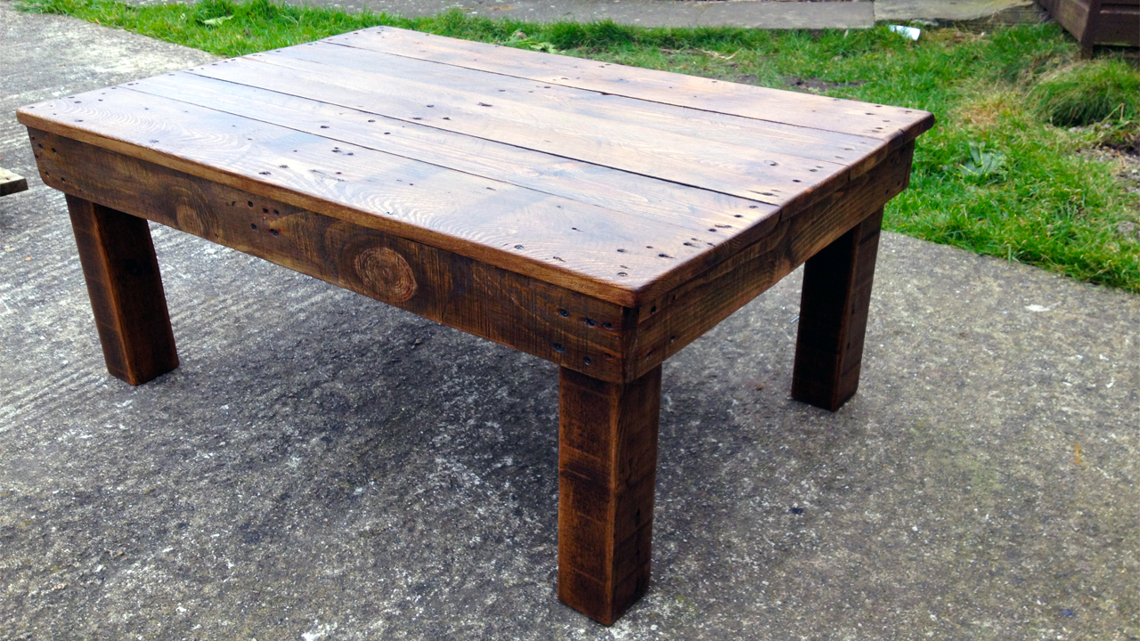 pallet-wood-coffee-table.jpg