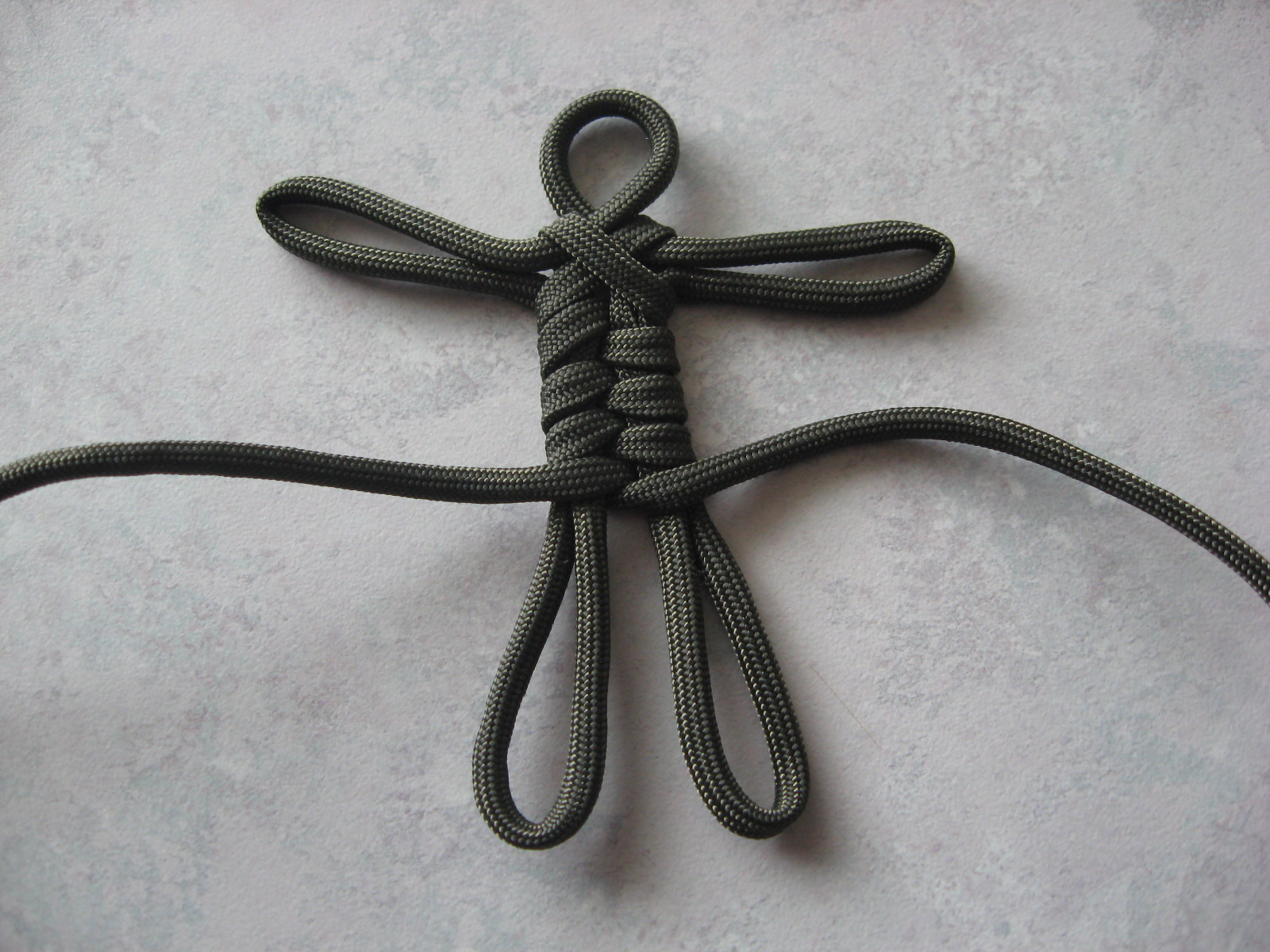 paracord man 016.jpg