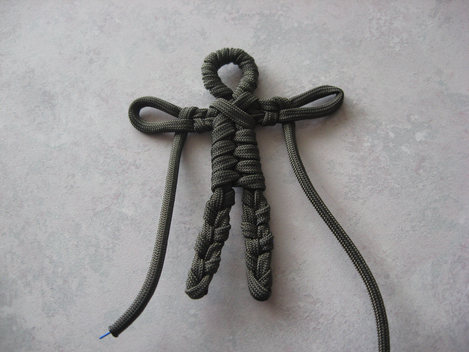 paracord man 034.jpg