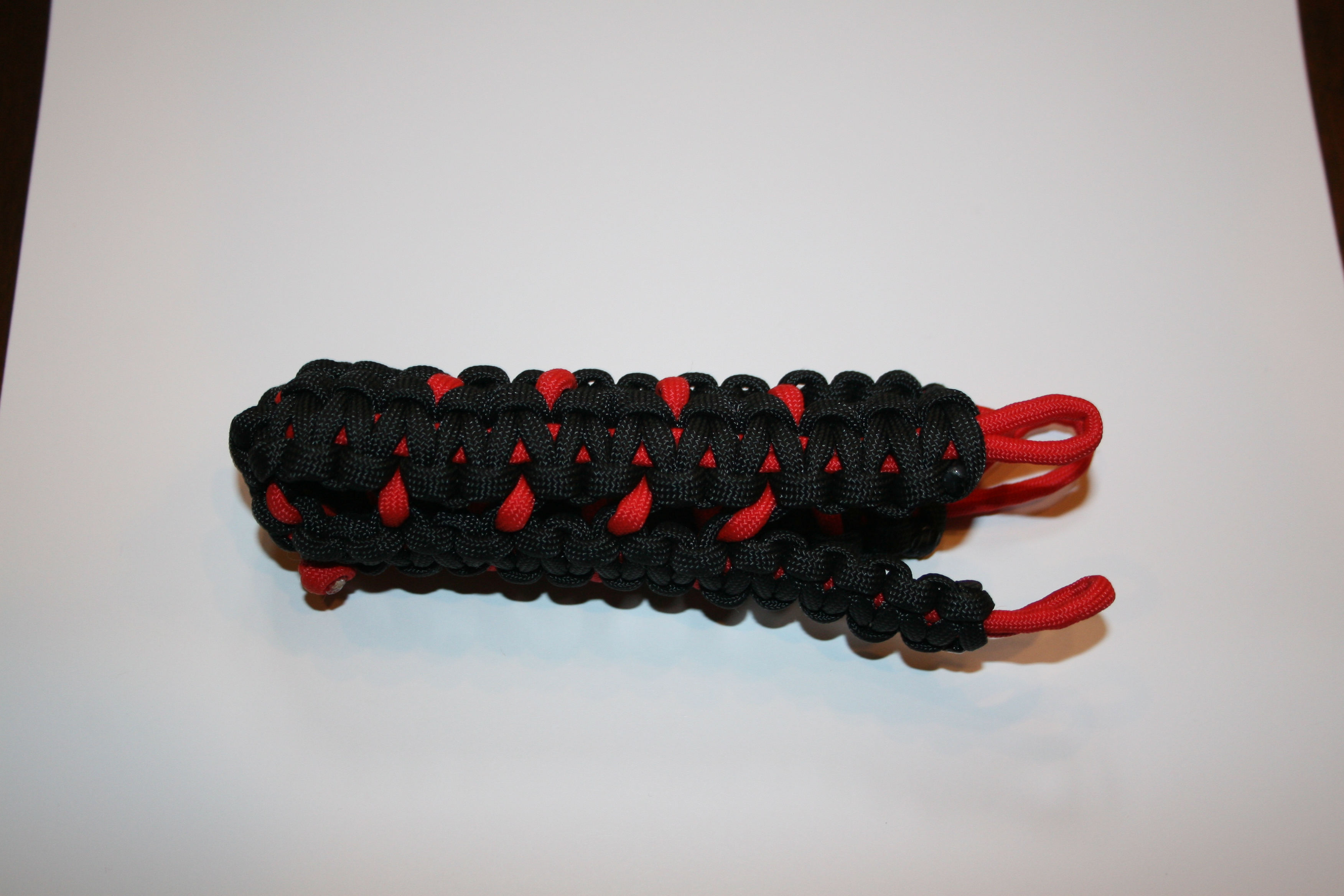 paracord pouch 006.JPG