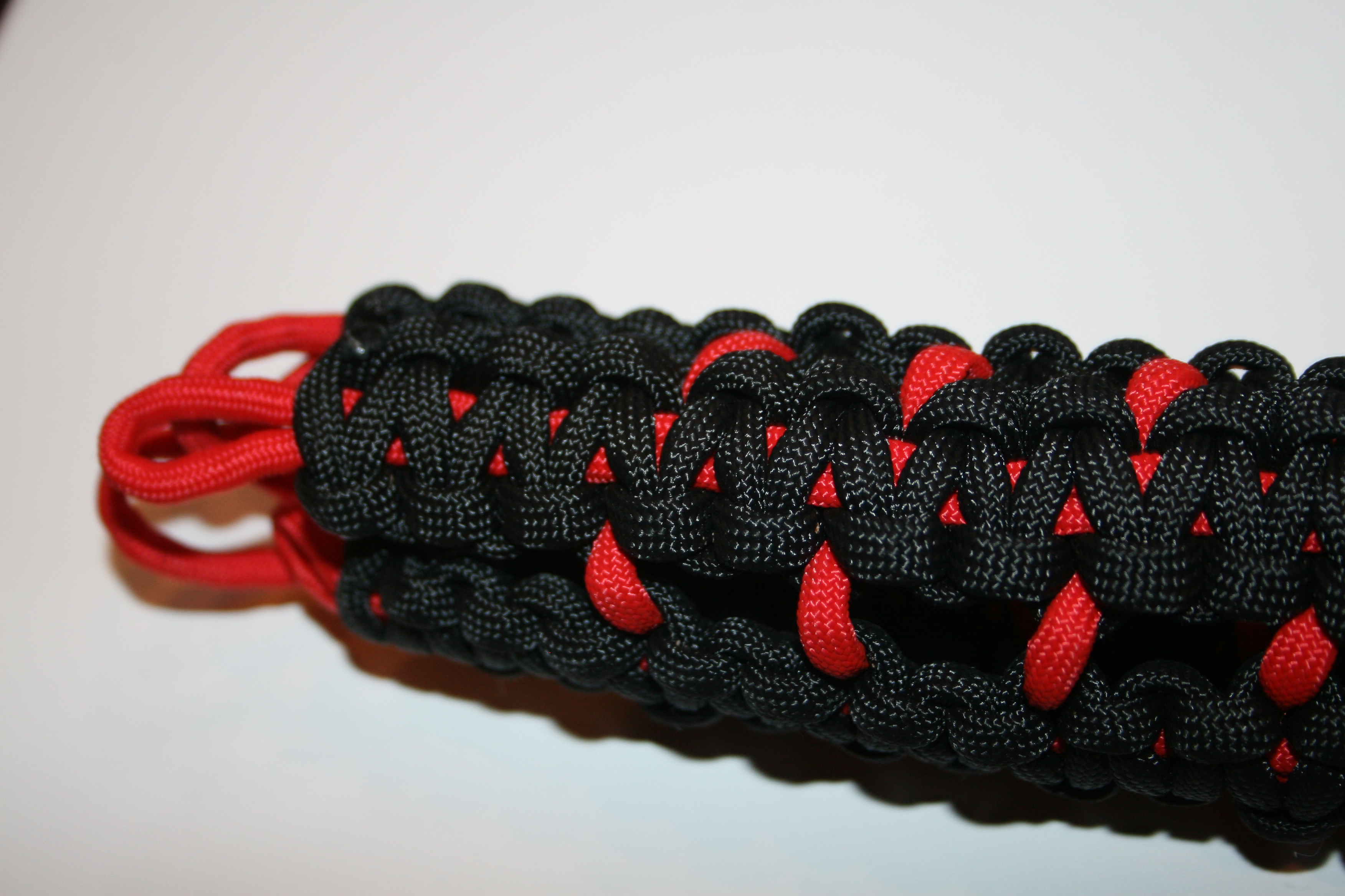 paracord pouch 022.JPG