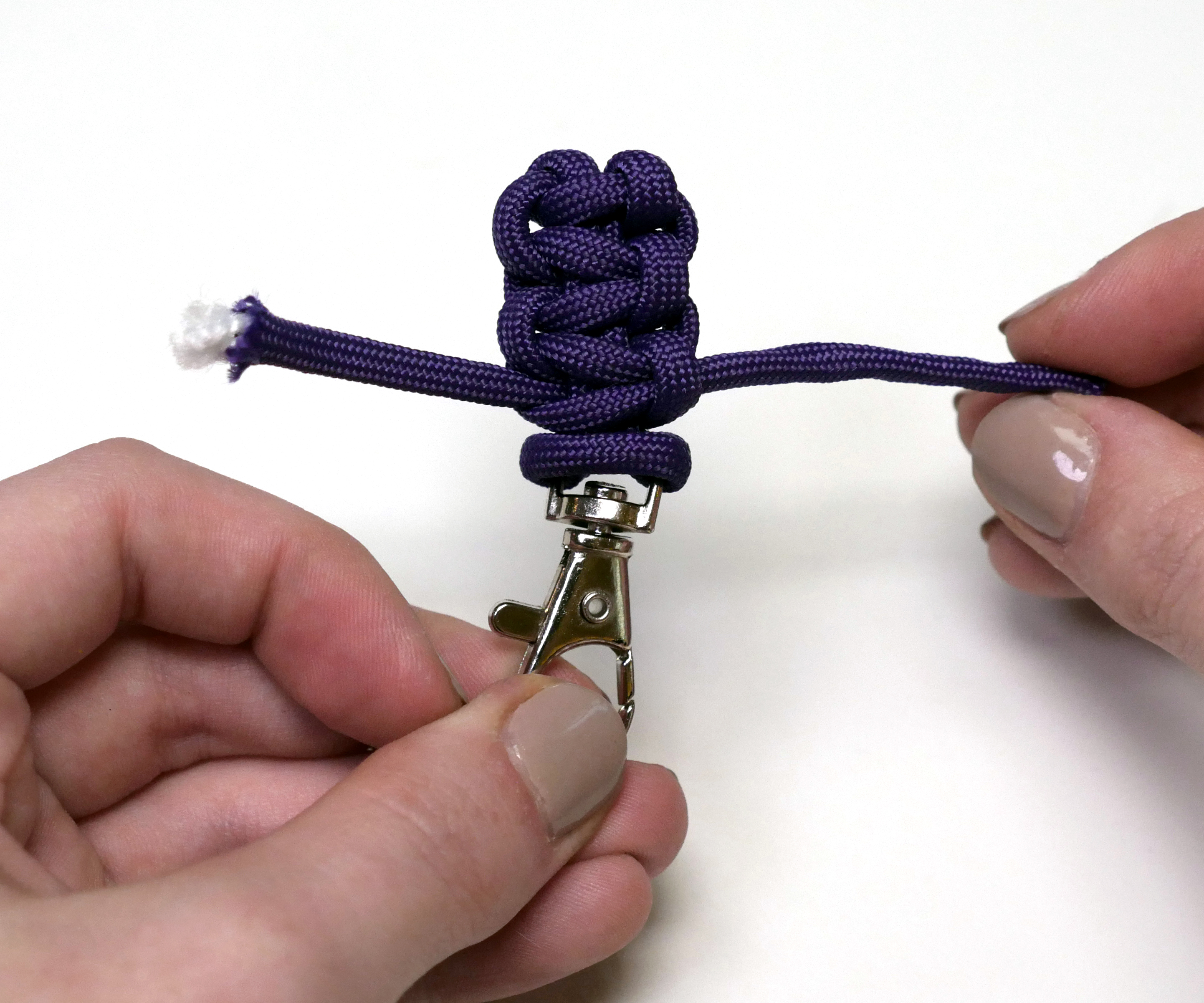 paracord zipper pull 25.jpg