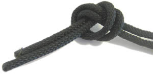 paracord-bracelet-overhand-knot.jpg