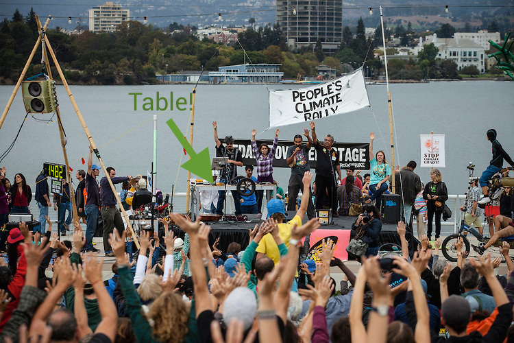 peoples-climate-march-rally-oakland-california-environment-03.jpg