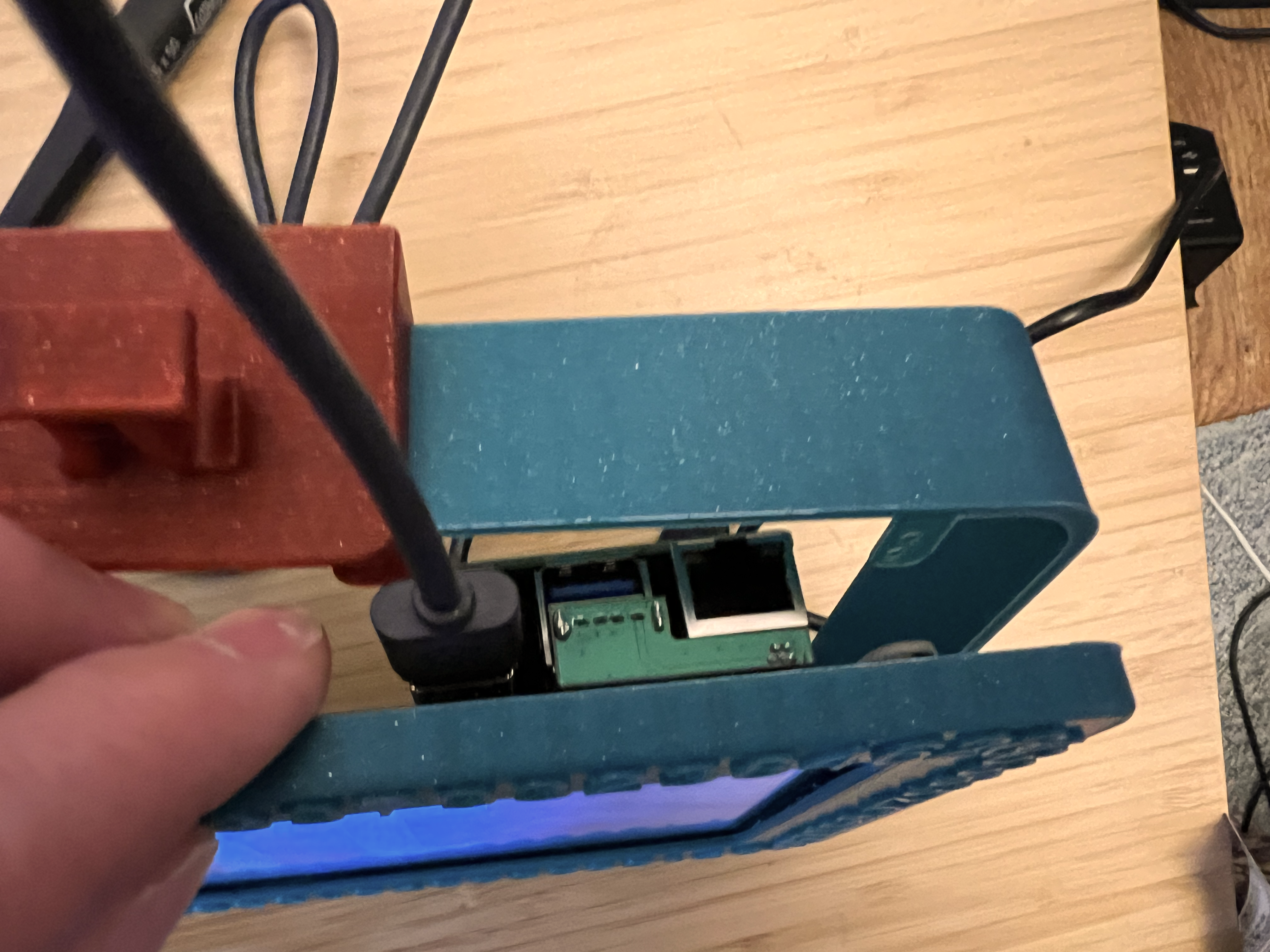 pi-USB-keyboard-through-case.png